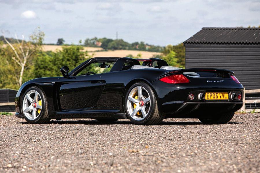  Porsche Carrera GT Bassalt Black 2005 года  (фото 3 из 32)